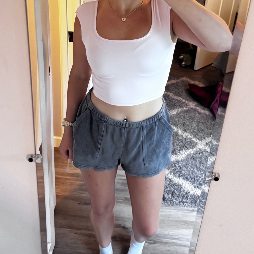 Wild Fable Light Pink Criss-Cross Back Crop Top – Size Medium 💗